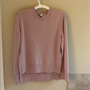 Super comfy sweatshirt!